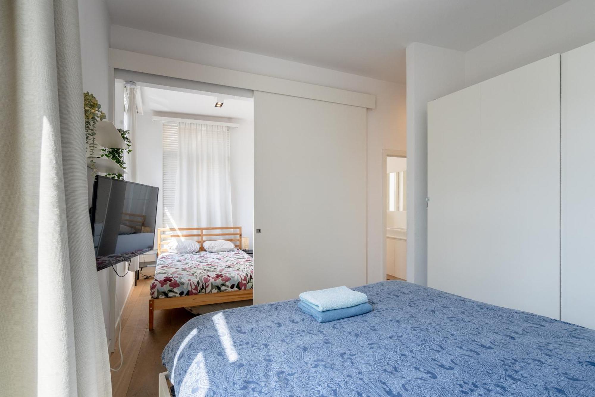 Light Modern Apartment In The Heart Of Антверпен Екстериор снимка
